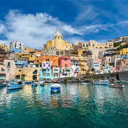 De Lamartine A Marina Di Corricella 普罗奇达 外观 照片